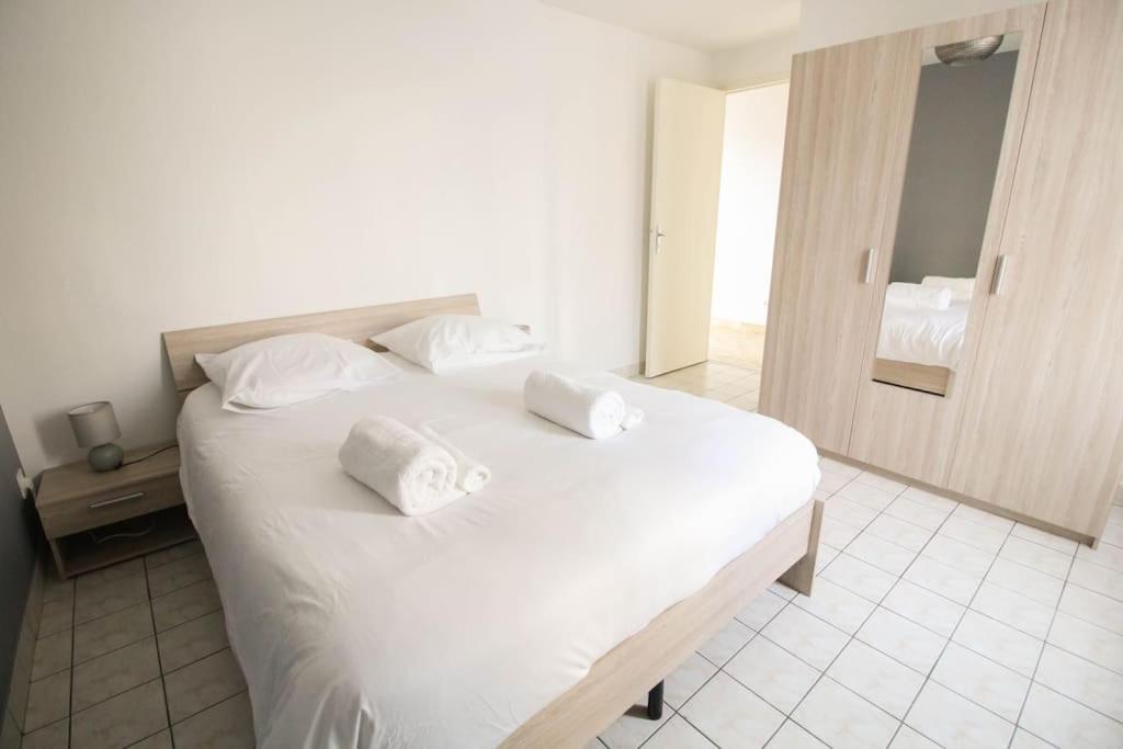 Joli T2 Renove / Wifi / Grand Parking Prive Apartment La Couronne  Exterior foto